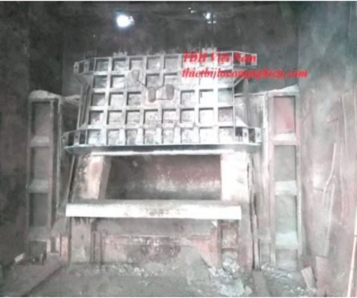 Repair Aluminium Recycling Furnace