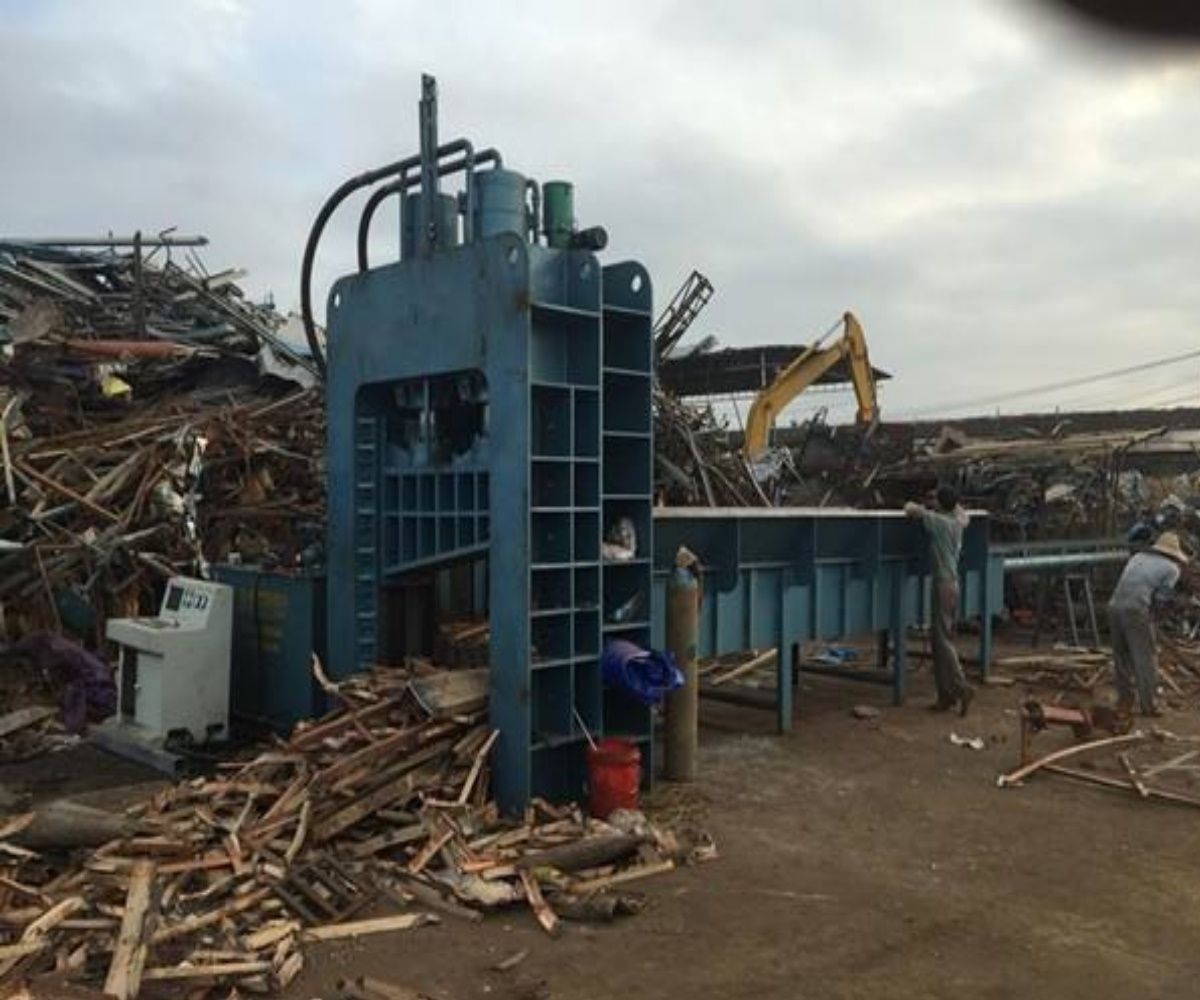 Heavy Waste Hydraulic Shears