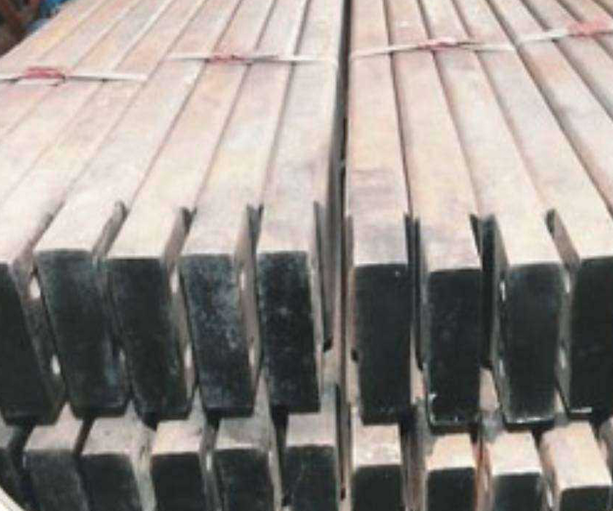 Collector Bar