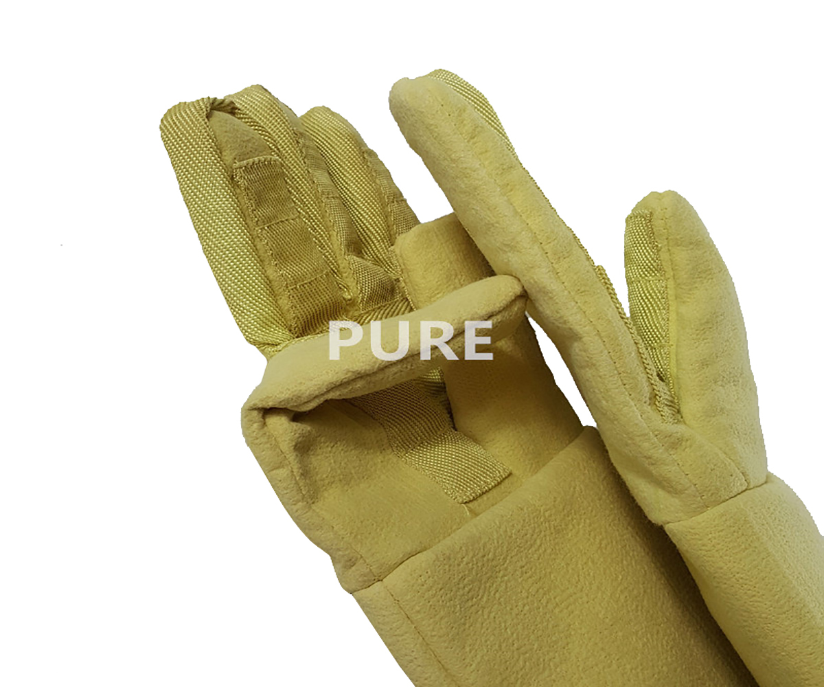 Yellow Kevlar Safety Gloves for aluminum handling table